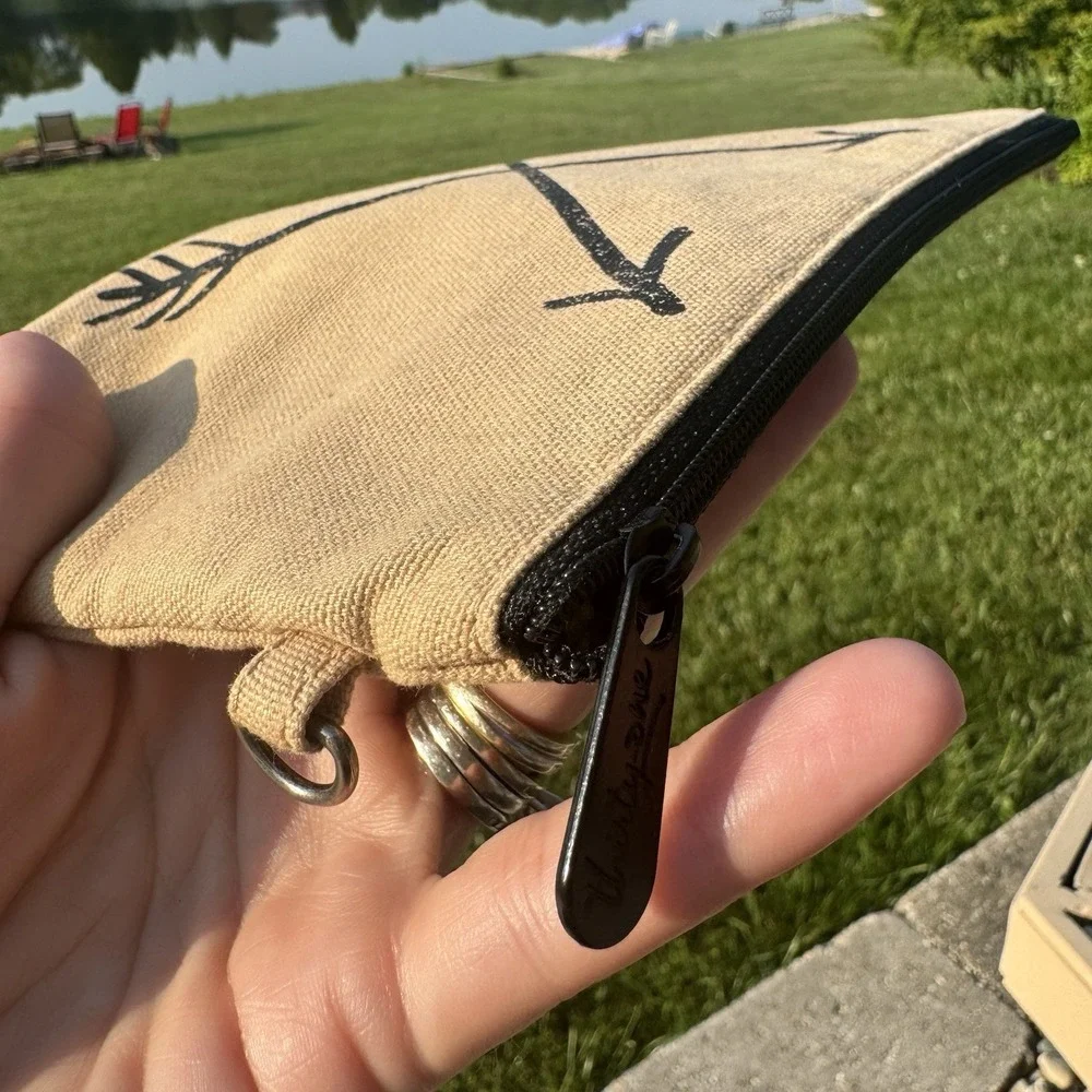 Thirty One 31 Mini Zipper Pouch Tan With Arrows